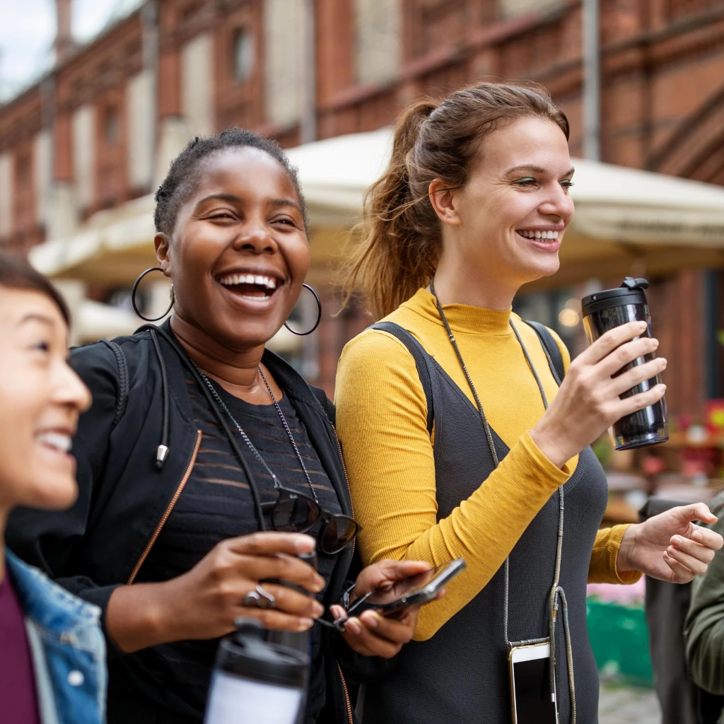 ______Happy women drinking coffee.13776643968545061234.15533148161924069027.jpg